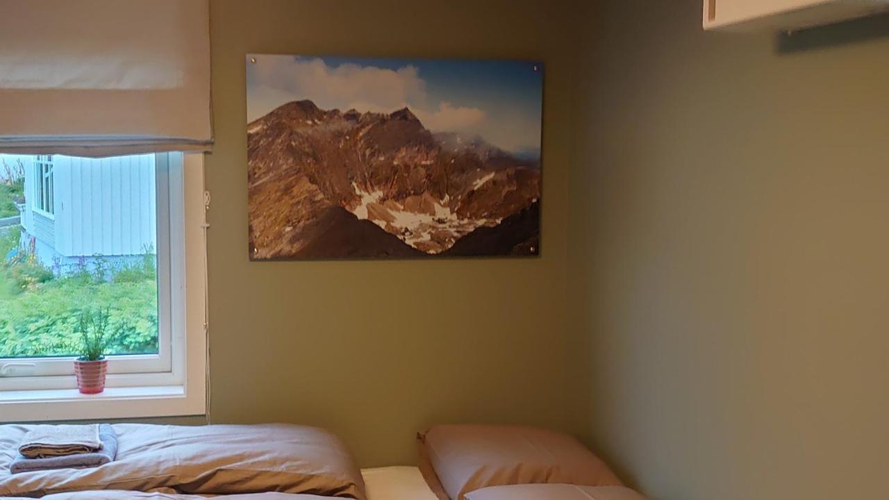 Pa Hjornet Gjestehus Skjervoy ภายนอก รูปภาพ